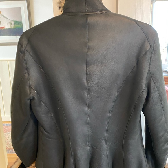 Butter soft sheepskin jacket with fur inside. - Picture 8 of 10